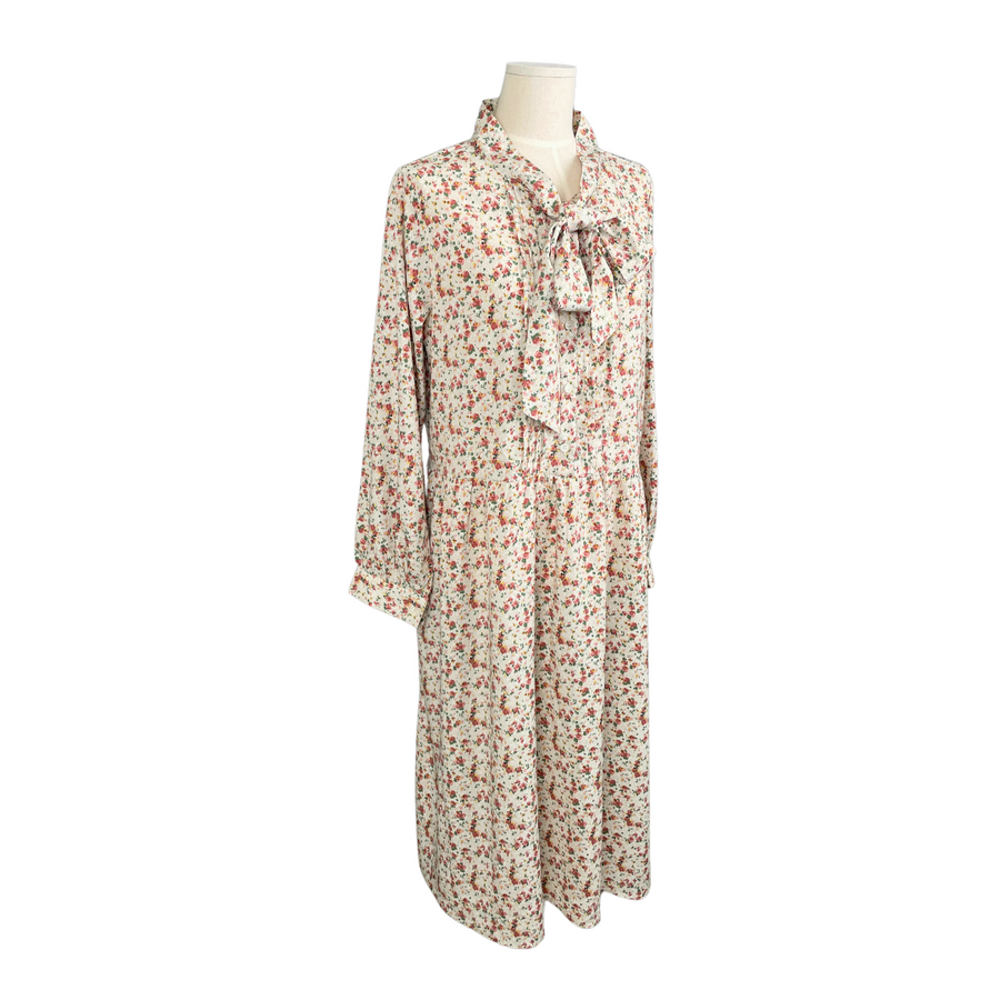 Vintage Floral Dress with Tie Neck – REEV